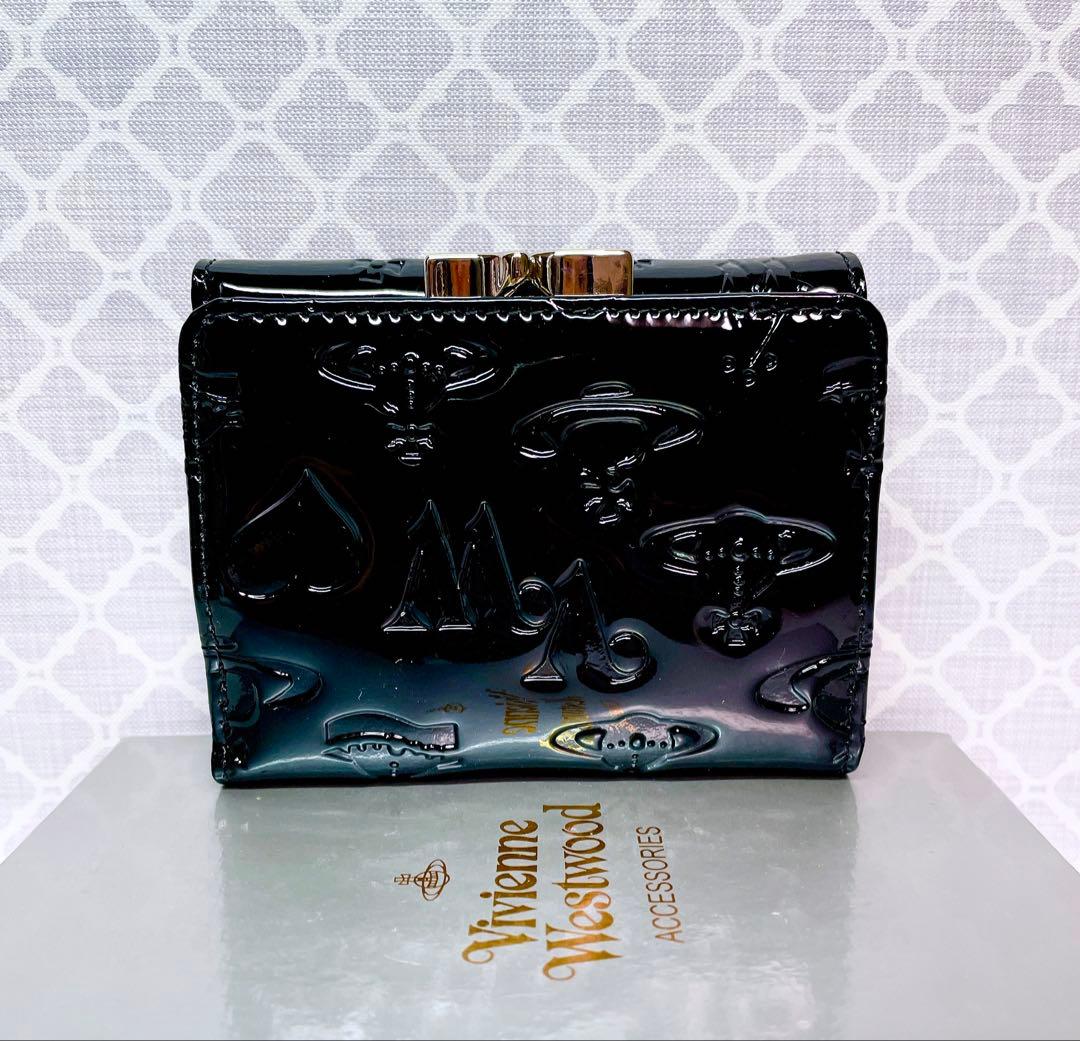 【内側に素敵な柄♡新作】Vivienne Westwood 折財布 黒 エナメル