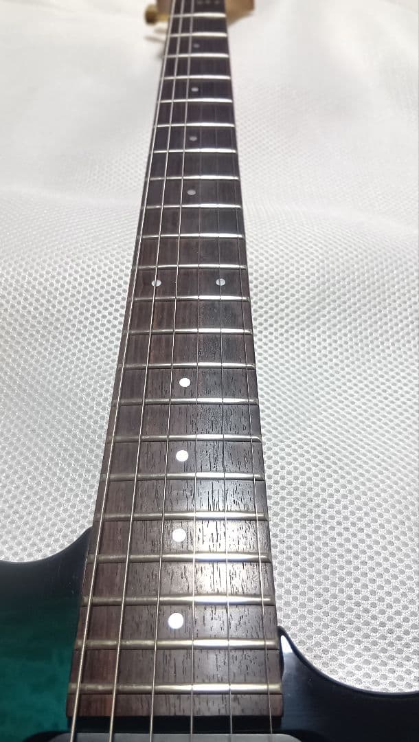 FERNANDES FGZ-550 ダブルロックトレモロ