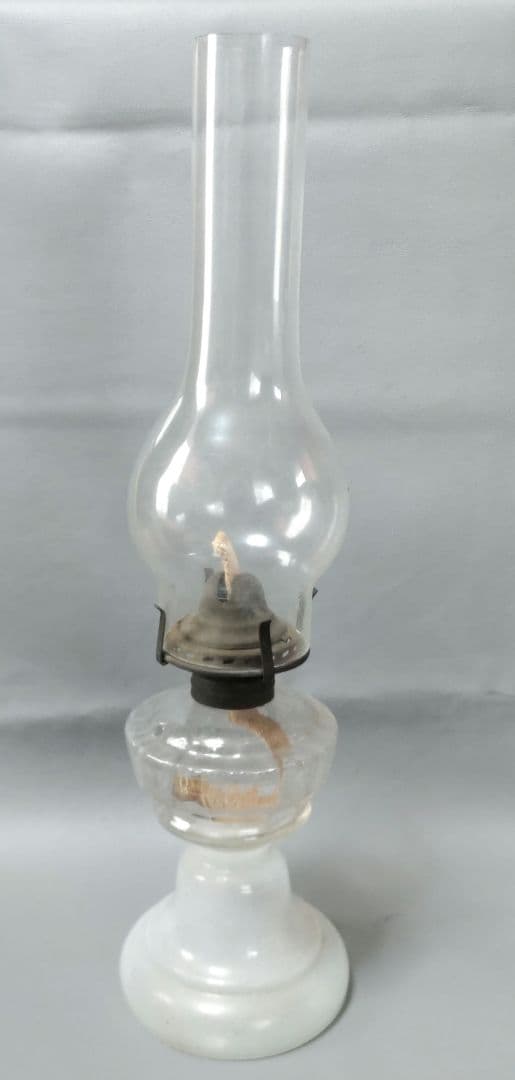 大正硝子　オイルランプ　乳白　　D606