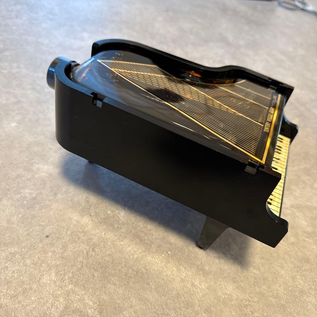 サントリー　ウイスキー　ピアノ型　SUNTORY WHISKY 