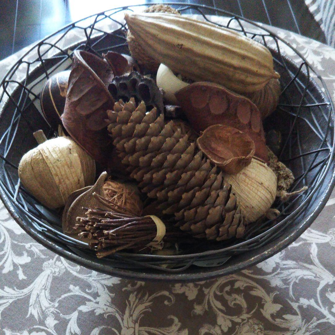 土の温もり大きな深鉢