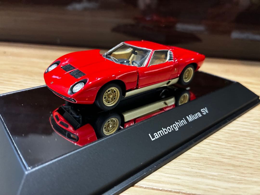 オートアート ランボルギーニ ミウラ SV 1/43 フルオープンモデル