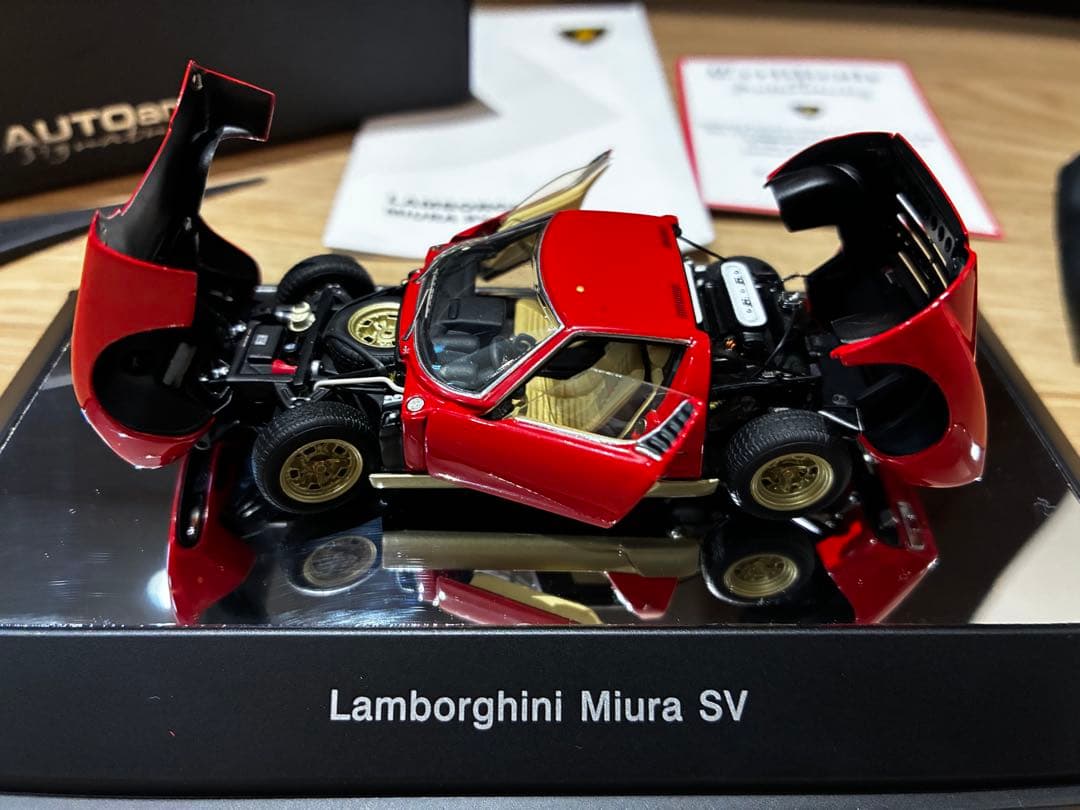 オートアート ランボルギーニ ミウラ SV 1/43 フルオープンモデル