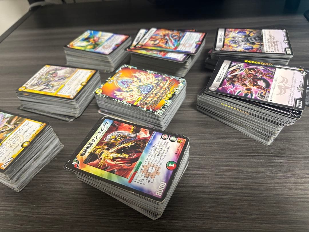 デュエマ引退品！デッキ＆金トレジャー＆大量のカード＆プレイマット＆デッキケース