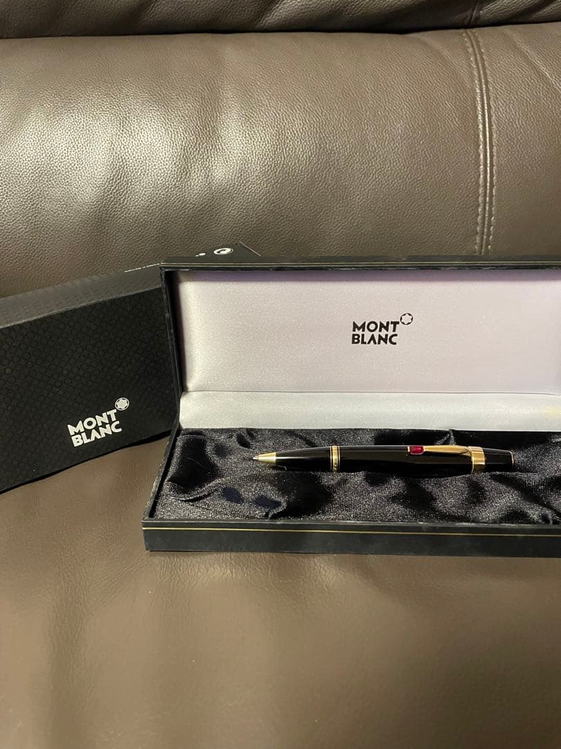 ◾️モンブラン ボエムルージュ◾️ツイスト式ボールペン◾️化粧箱付属◾️