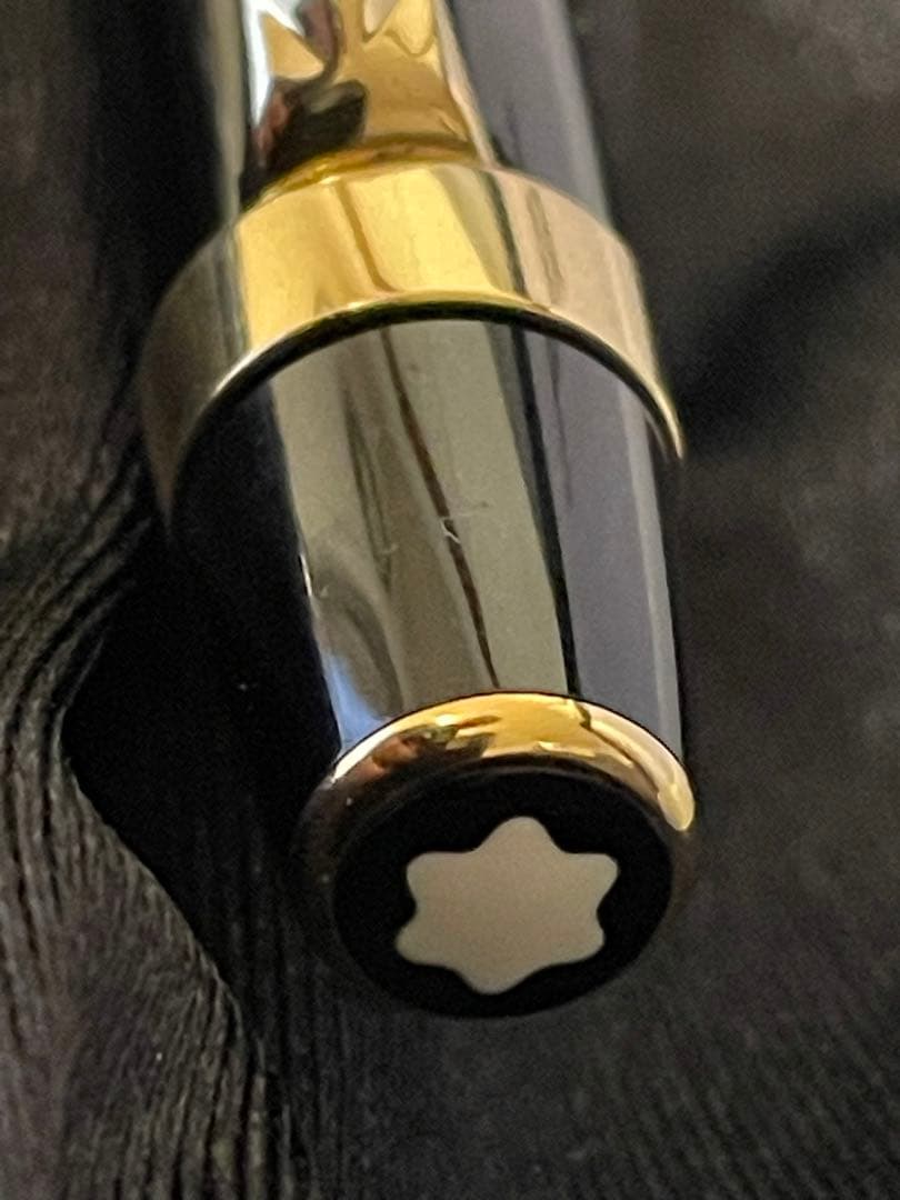 ◾️モンブラン ボエムルージュ◾️ツイスト式ボールペン◾️化粧箱付属◾️