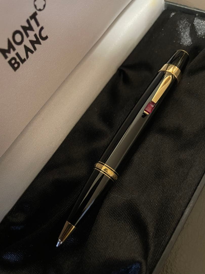 ◾️モンブラン ボエムルージュ◾️ツイスト式ボールペン◾️化粧箱付属◾️