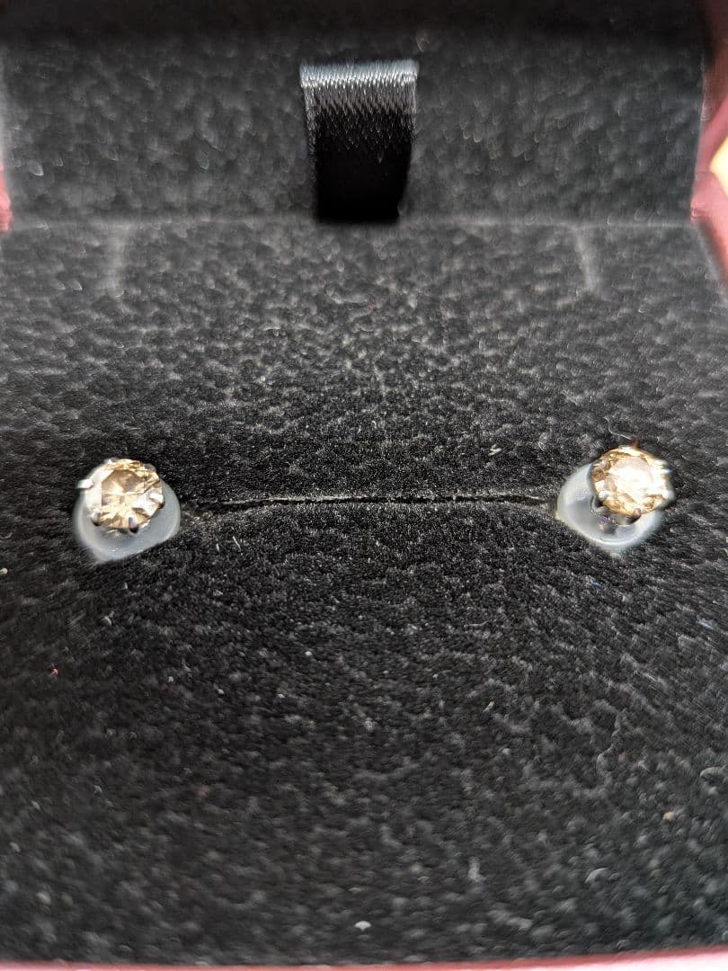 ダイヤモンドピアス　両耳　ユニセックス