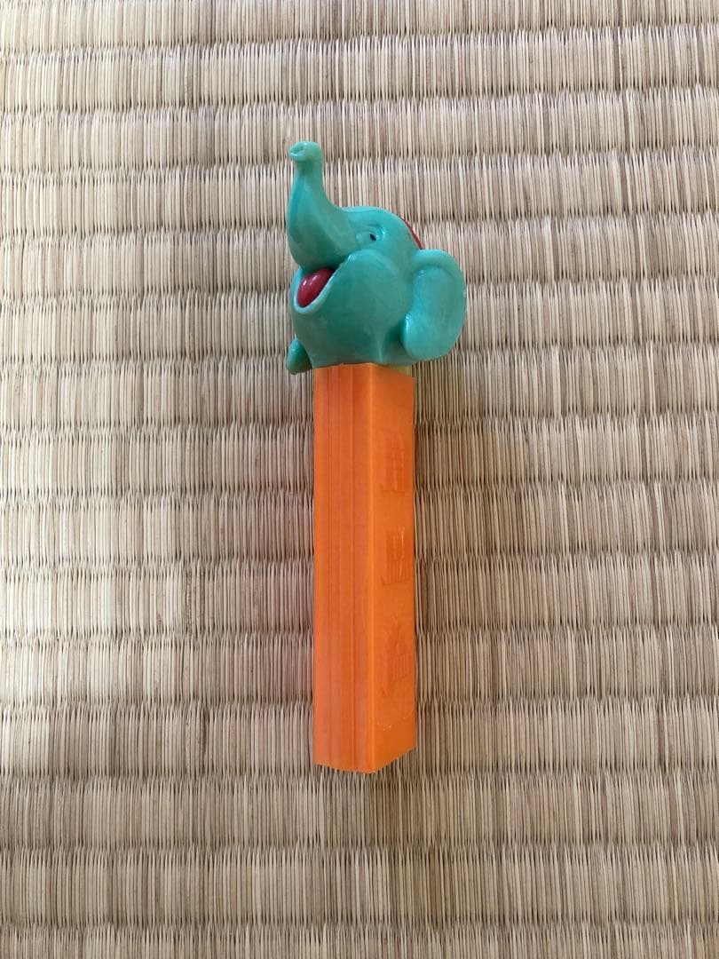 Pezヴィンテージ エレファント　象　ダンボ　 Dispenser ペッツ