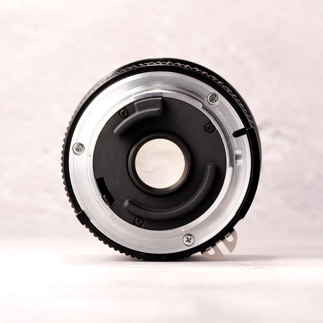 【ジャンク】ニコン Ai-s Nikkor 20mm F2.8 979