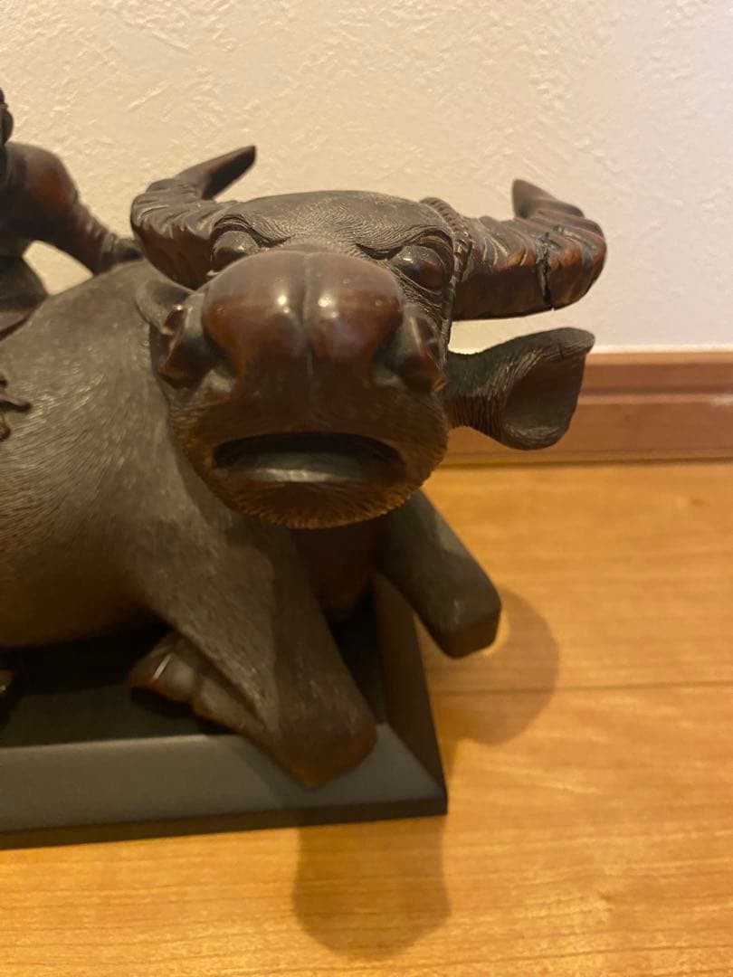 紫檀、彫刻水牛牧童像、サイズ長さ25cm重さ約1830g