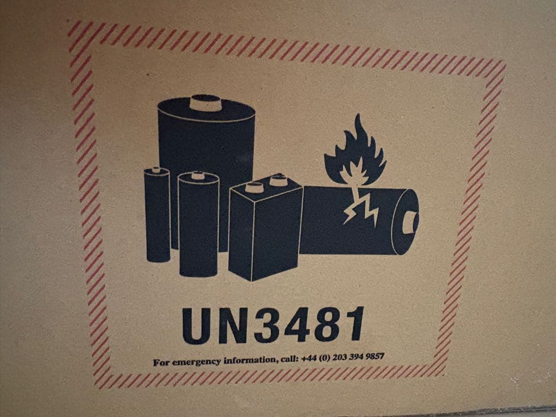 【期限付き保証あり】Dyson v8 Origin SV25 RD2本体