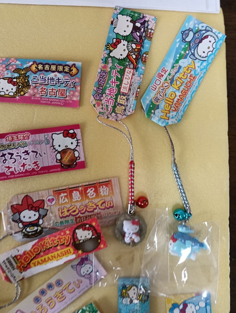 E ご当地ハローキティファスナーストラップなど日本全国47都道府県制覇！＋１個
