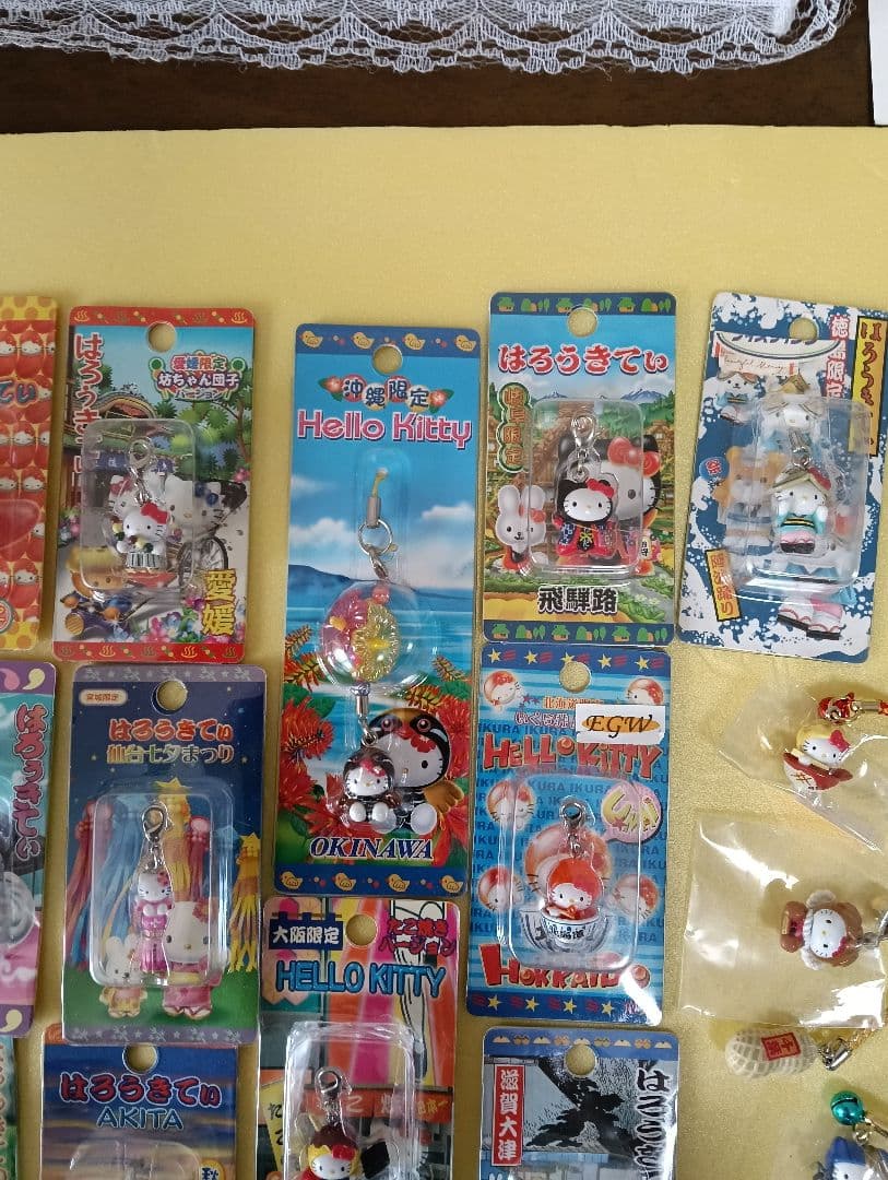 E ご当地ハローキティファスナーストラップなど日本全国47都道府県制覇！＋１個
