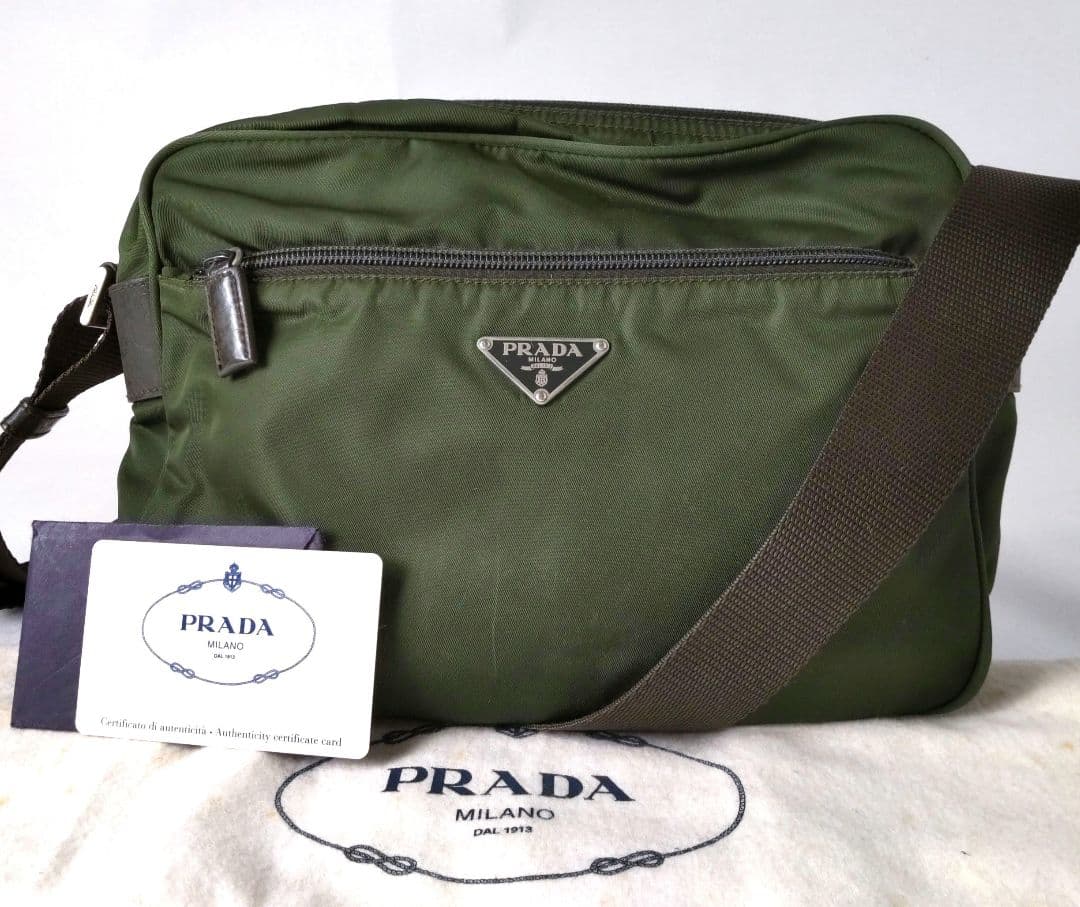 PRADA プラダ ショルダーバッグ 三角ロゴ
