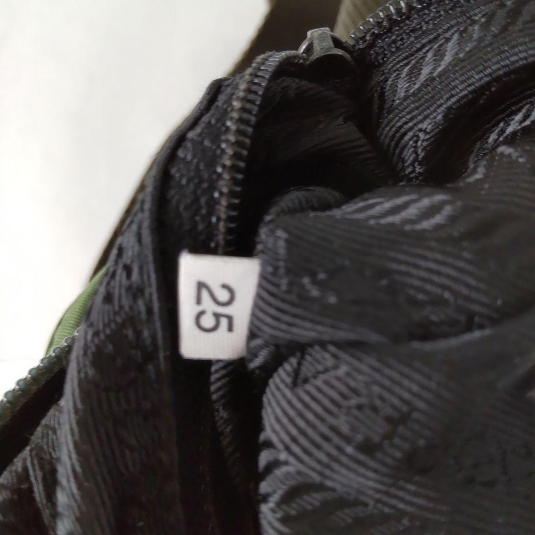 PRADA プラダ ショルダーバッグ 三角ロゴ