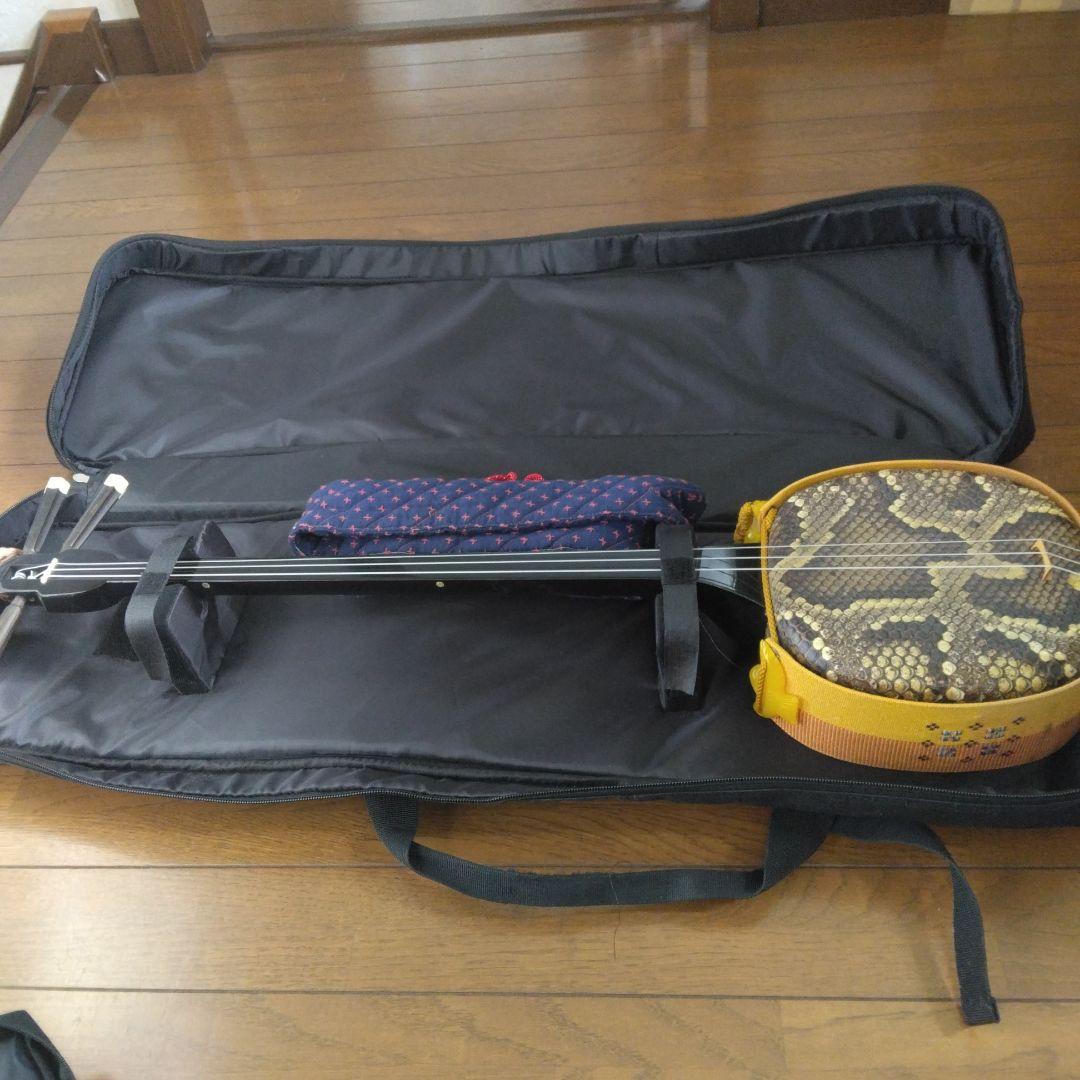 三線 ケース小物付き 蛇皮