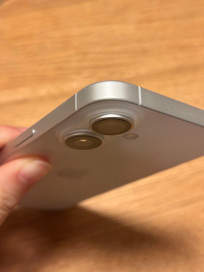 Apple iPhone 16 ホワイト 本体