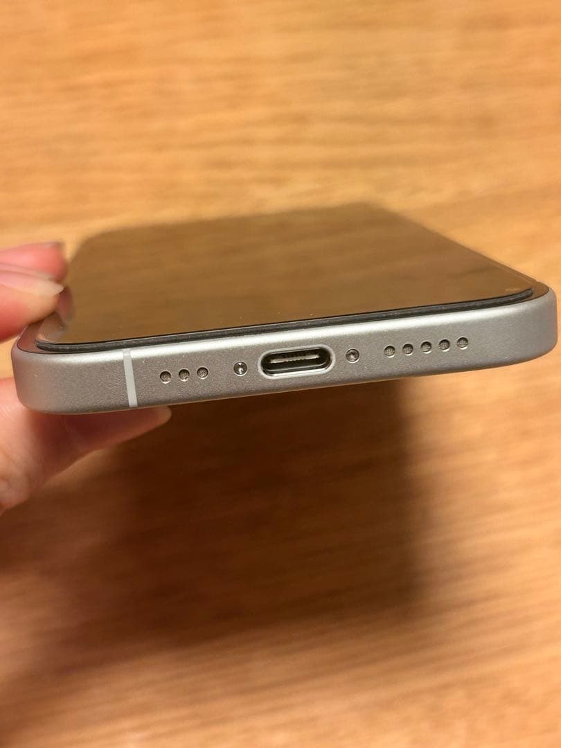 Apple iPhone 16 ホワイト 本体