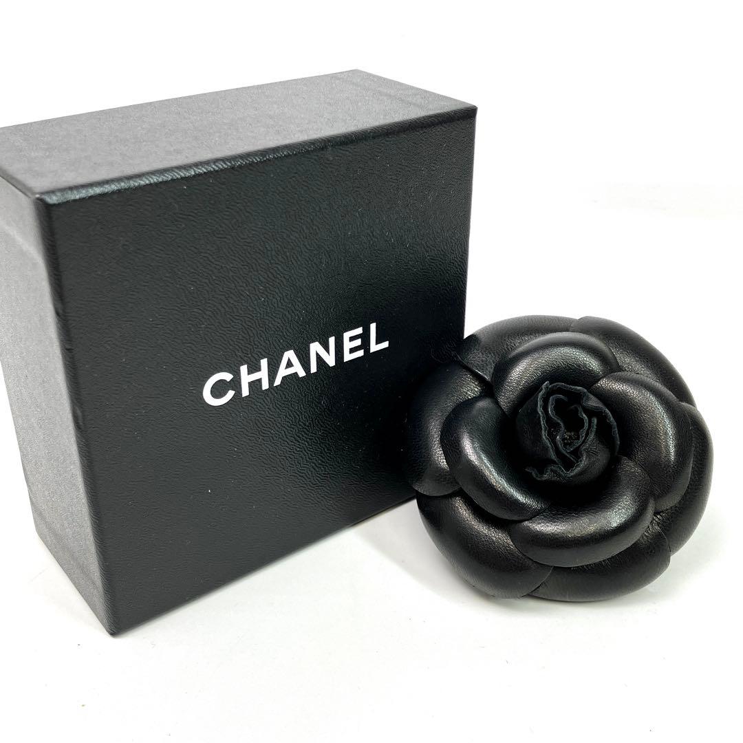 CHANEL カメリア コサージュ ブローチ シャネル レザー ブラック 黒