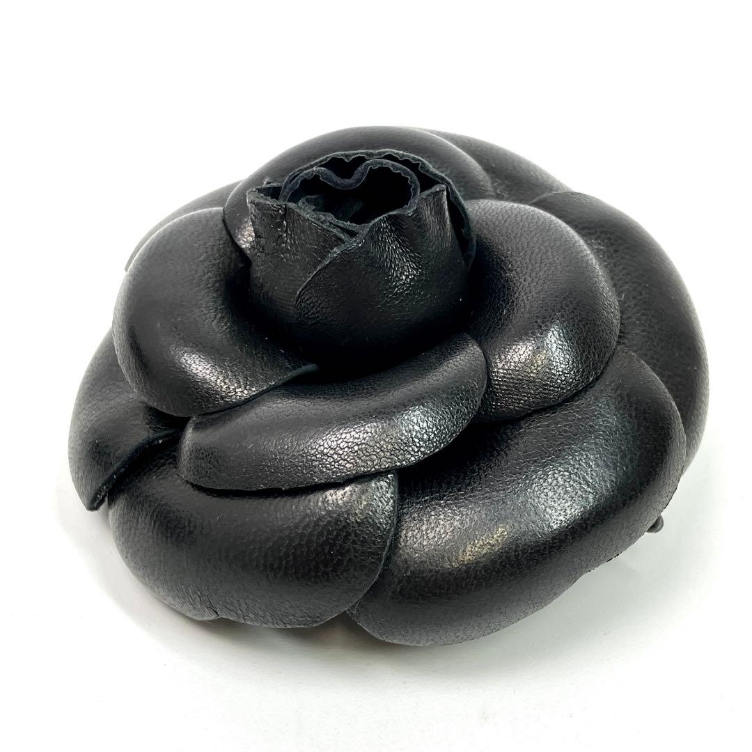 CHANEL カメリア コサージュ ブローチ シャネル レザー ブラック 黒