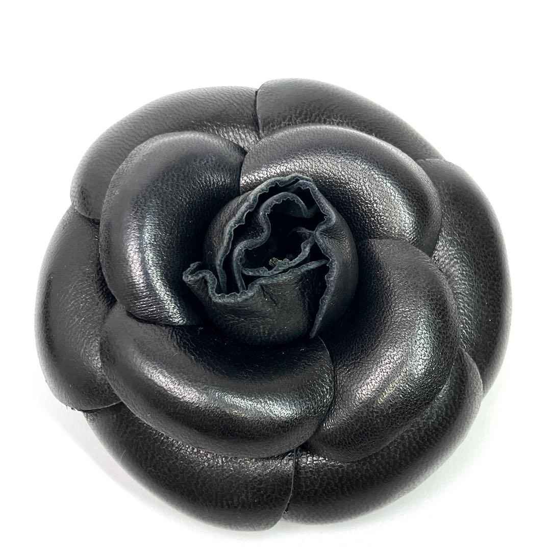 CHANEL カメリア コサージュ ブローチ シャネル レザー ブラック 黒