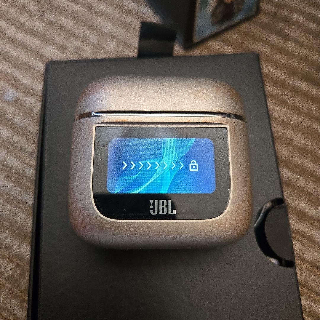 JBL Tour Pro 2 ワイヤレスイヤホン