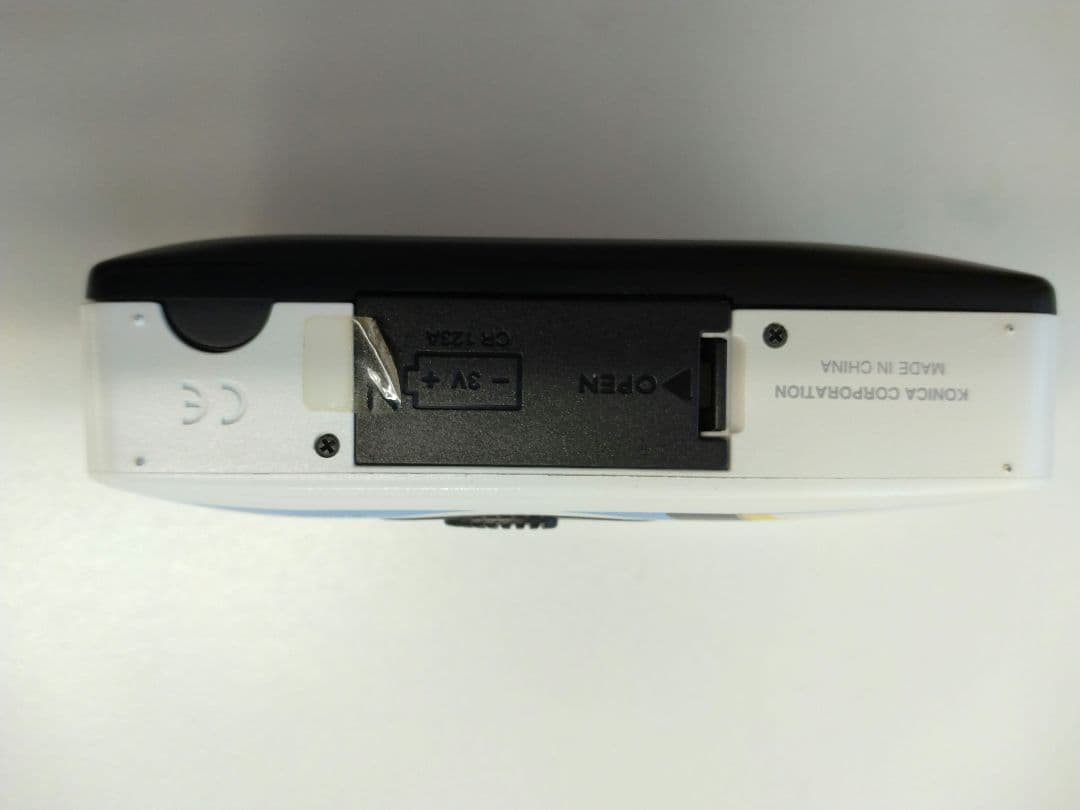 ピングー　フィルムカメラ　konica