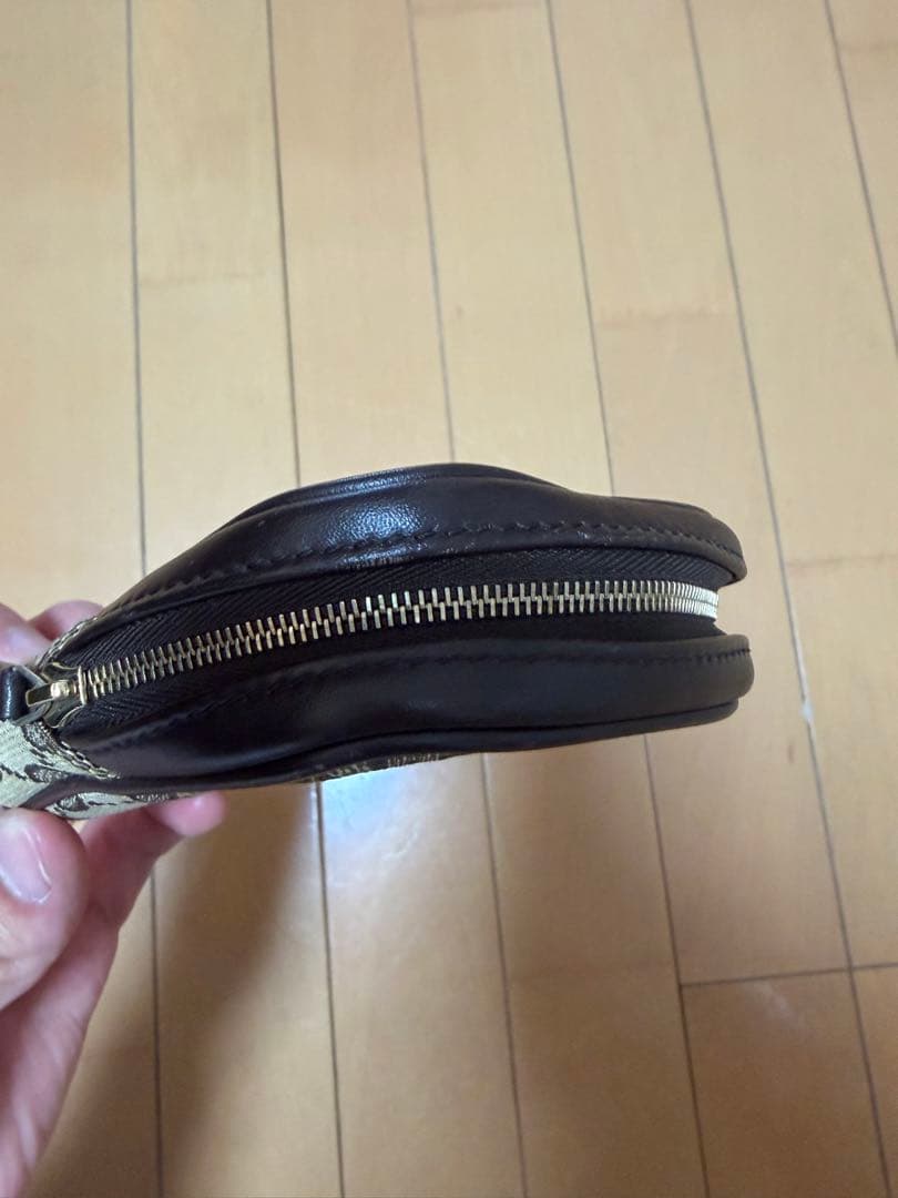 【ミキティ】GUCCI GGパターン レザーケース