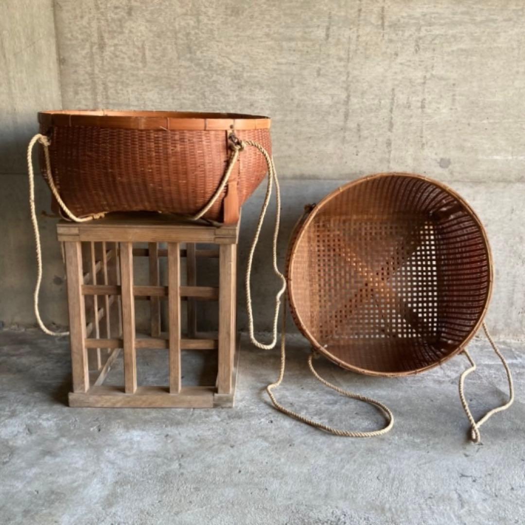 古い大きな竹籠 かご バスケット 大型 竹細工 鉄金具 2点 古道具 レトロ