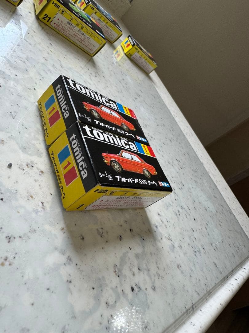 トミカ　黒箱　(激レア) ブルーバードSSSクーペ　2台セット