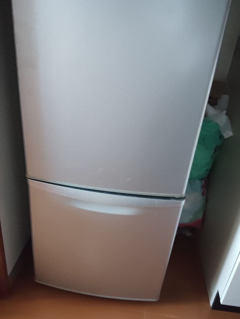 最終Panasonic冷蔵庫NR-B142J冷凍冷蔵庫135L 一人暮らしサイズ