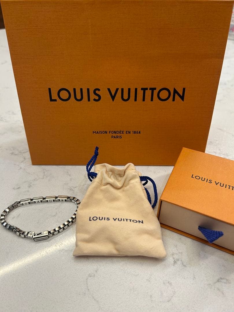 LOUIS VUITTON ブレスレット LVテーラー M1149M Mサイズ