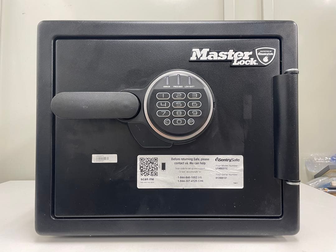 Master Lock 大型デジタルコンビネーションセーフ