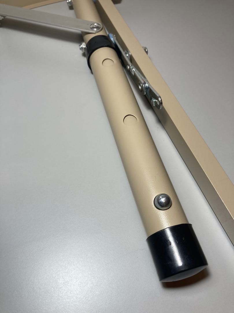 【新品訳あり品】DOD ワンポールテントテーブル 丸テーブル&UFOライト