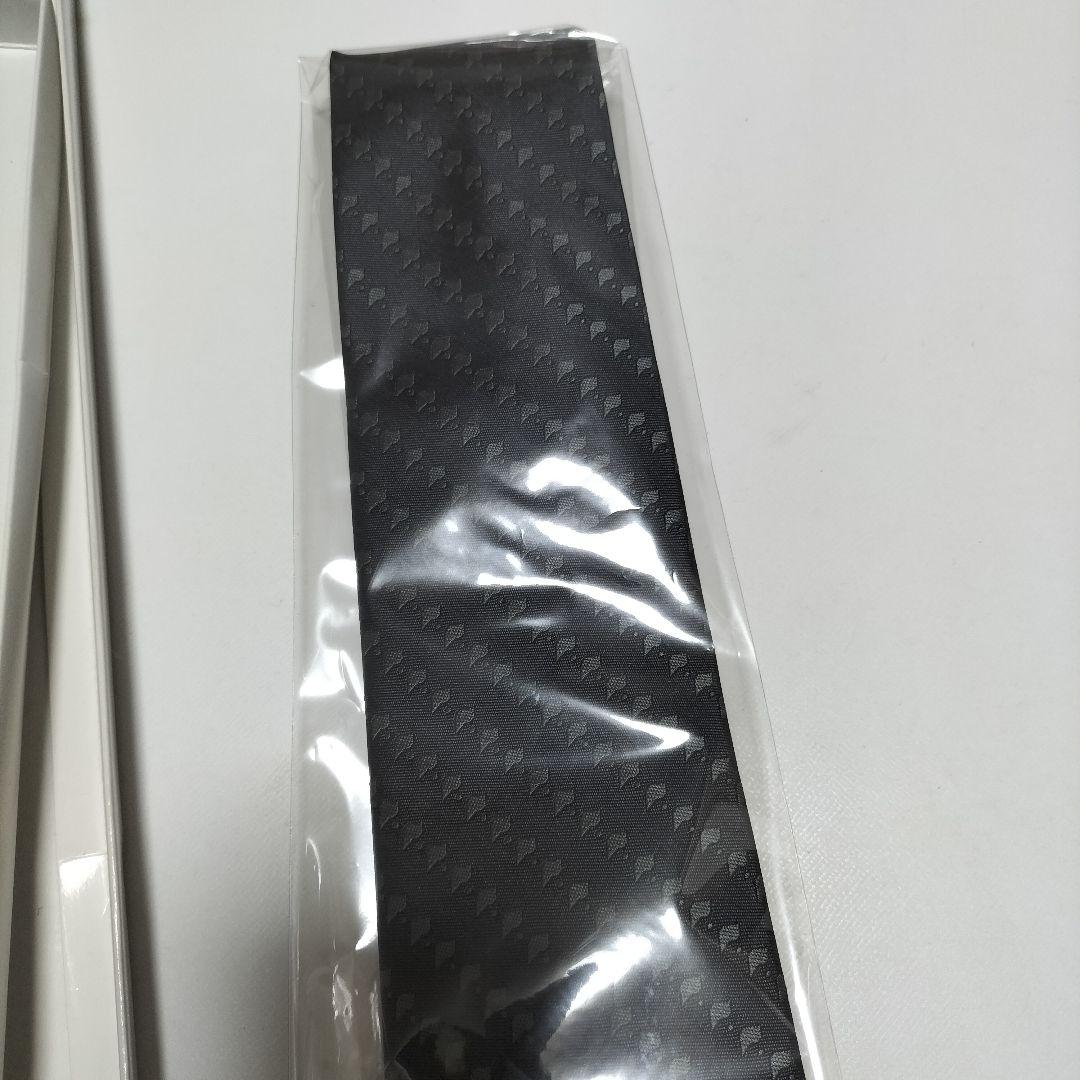 Perfume Closet ネクタイ グレイカラー　本体美品