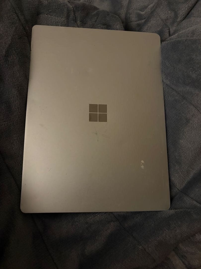 Microsoft Surface Laptop シルバー
