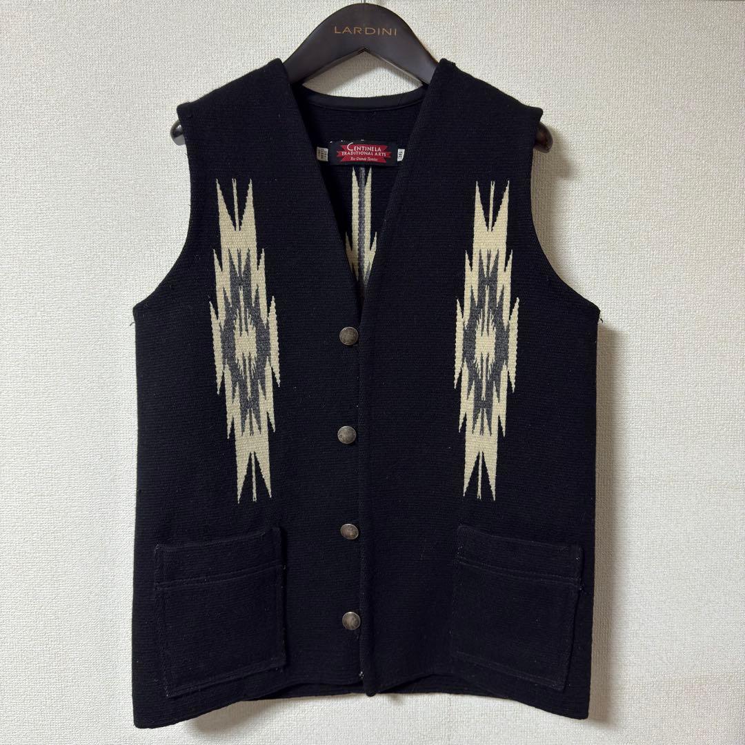 【美品】CENTINELA センチネラ チマヨベスト ブラック ロング 4ボタン