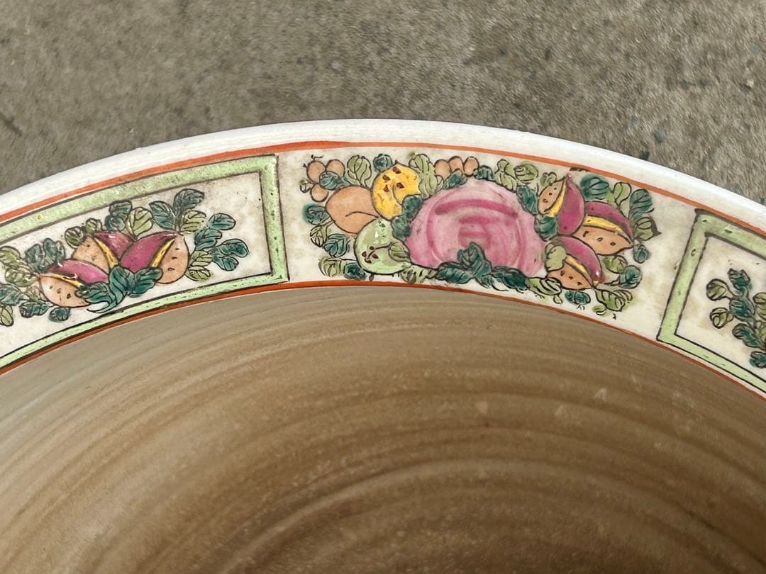 中国　粉彩人物花卉紋　植木鉢　大清乾隆年製銘　送料込み0717