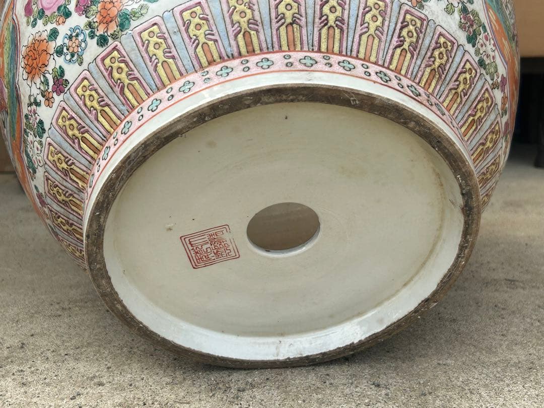中国　粉彩人物花卉紋　植木鉢　大清乾隆年製銘　送料込み0717