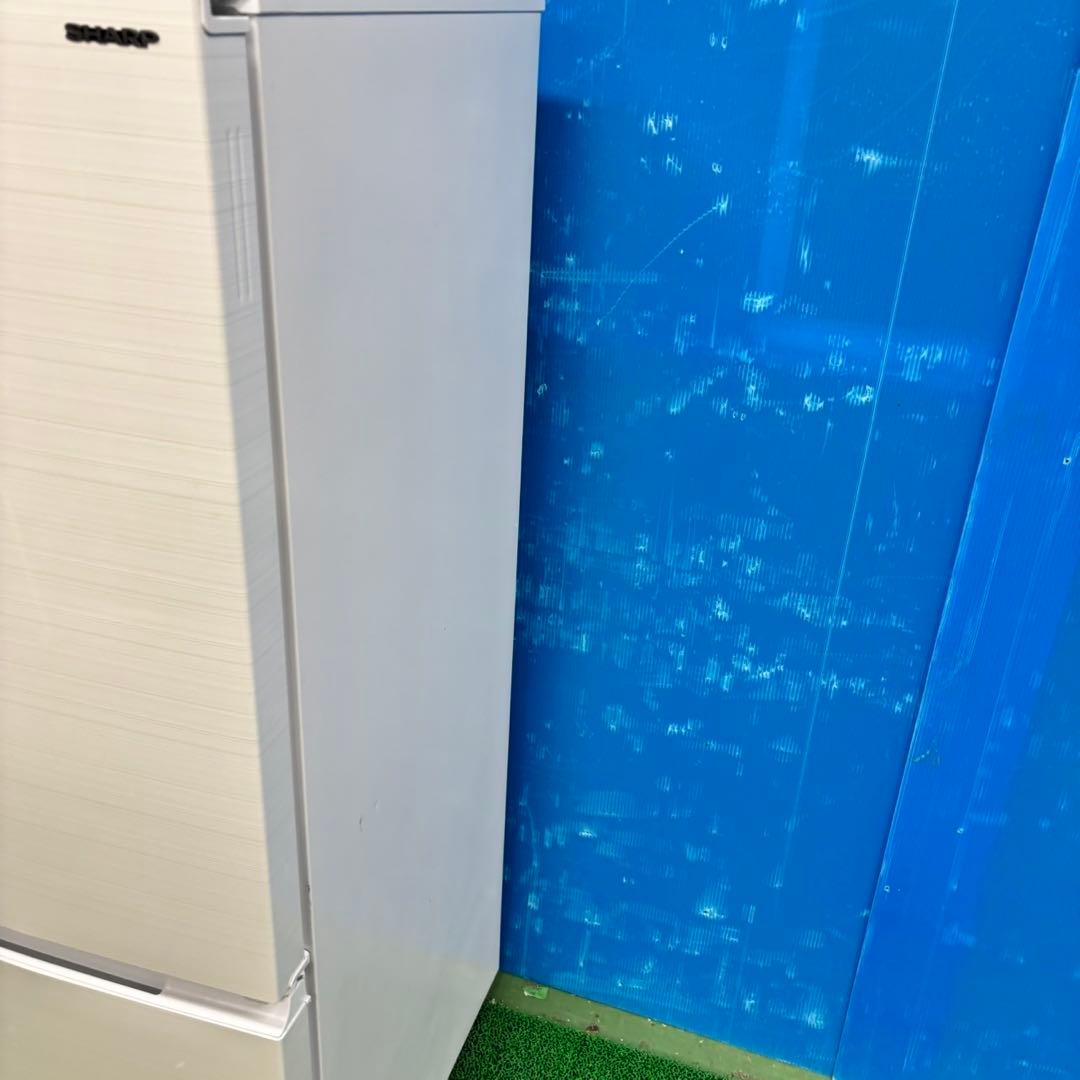 462 SHARP 冷蔵庫　200L弱　どっちもドア　小型　一人暮らし　洗濯機有