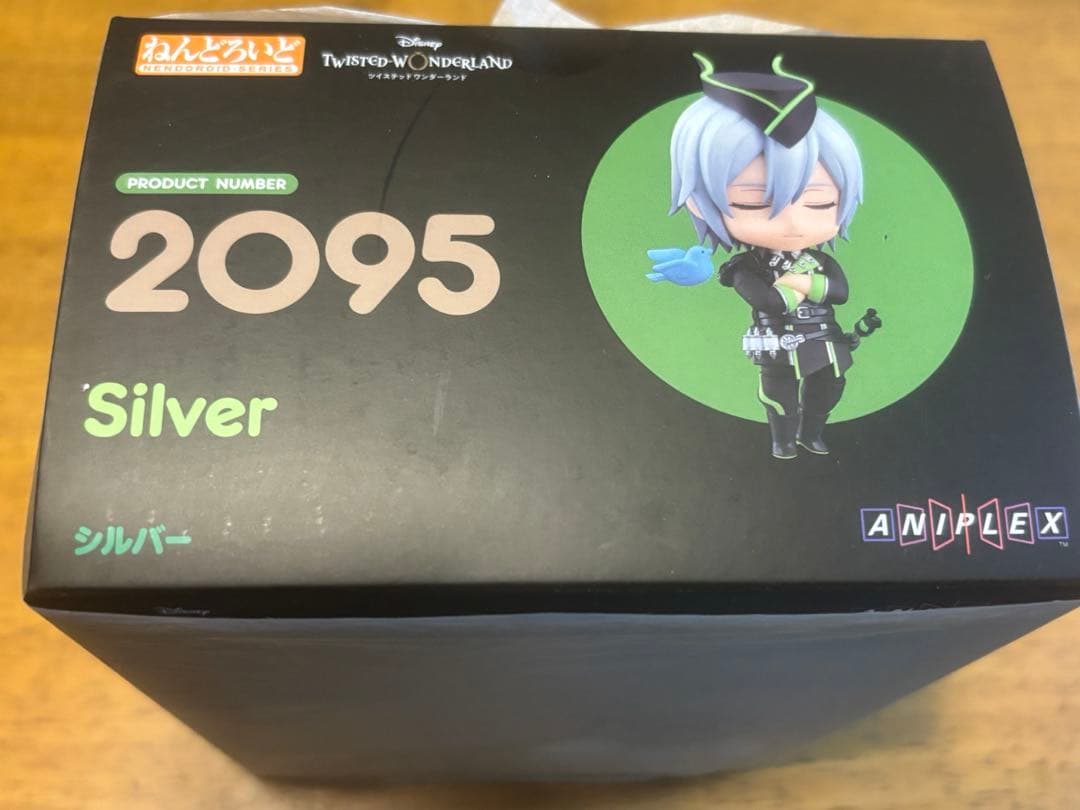 【未開封】ツイステッドワンダーランド ねんどろいど シルバー 特典 缶バッジ