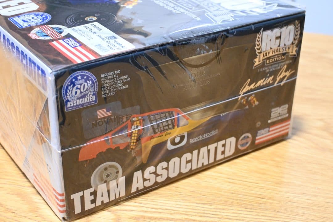 未開封 RC10 JayHalsey EDITION ASSOCIATED