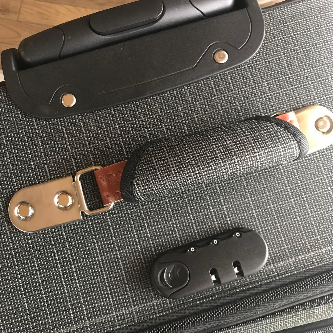 キャリーケース スーツケース　大型　大容量