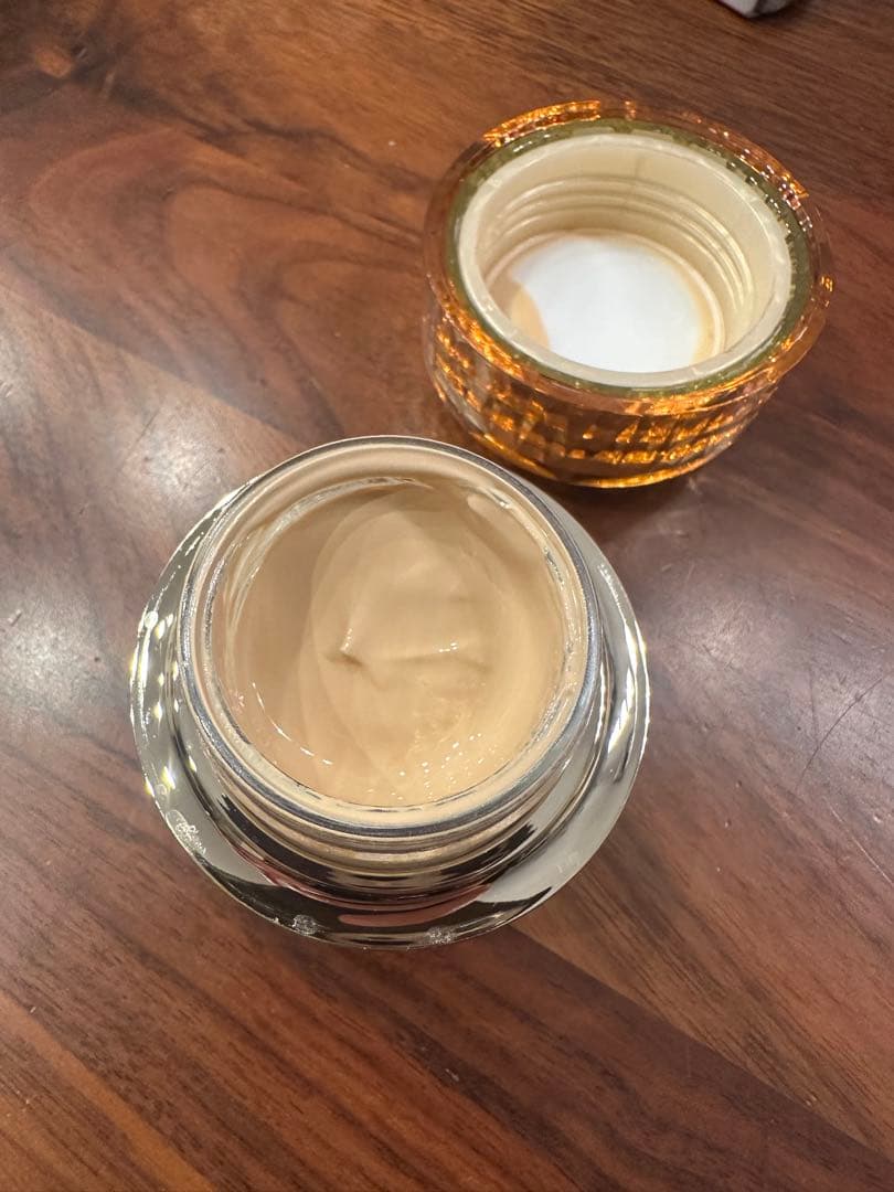 クリームファンデーション ベージュ