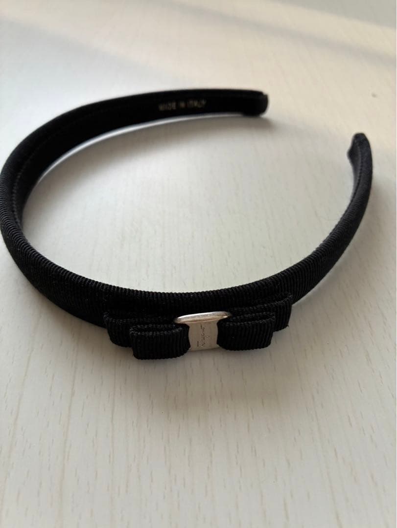 Yuzu フェラガモ カチューシャ