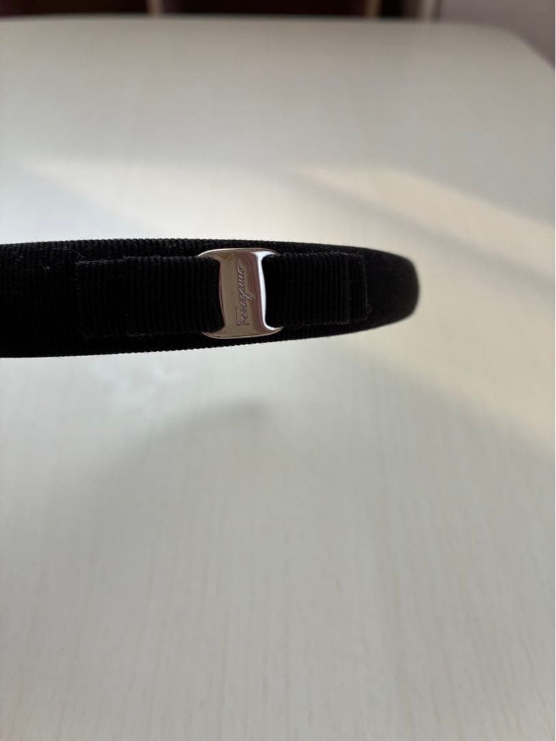 Yuzu フェラガモ カチューシャ