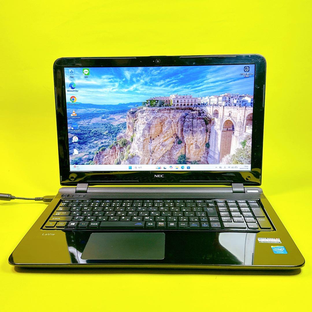 windows11⭐️カメラ付きノートパソコン 爆速SSD搭載 オフィス 薄型