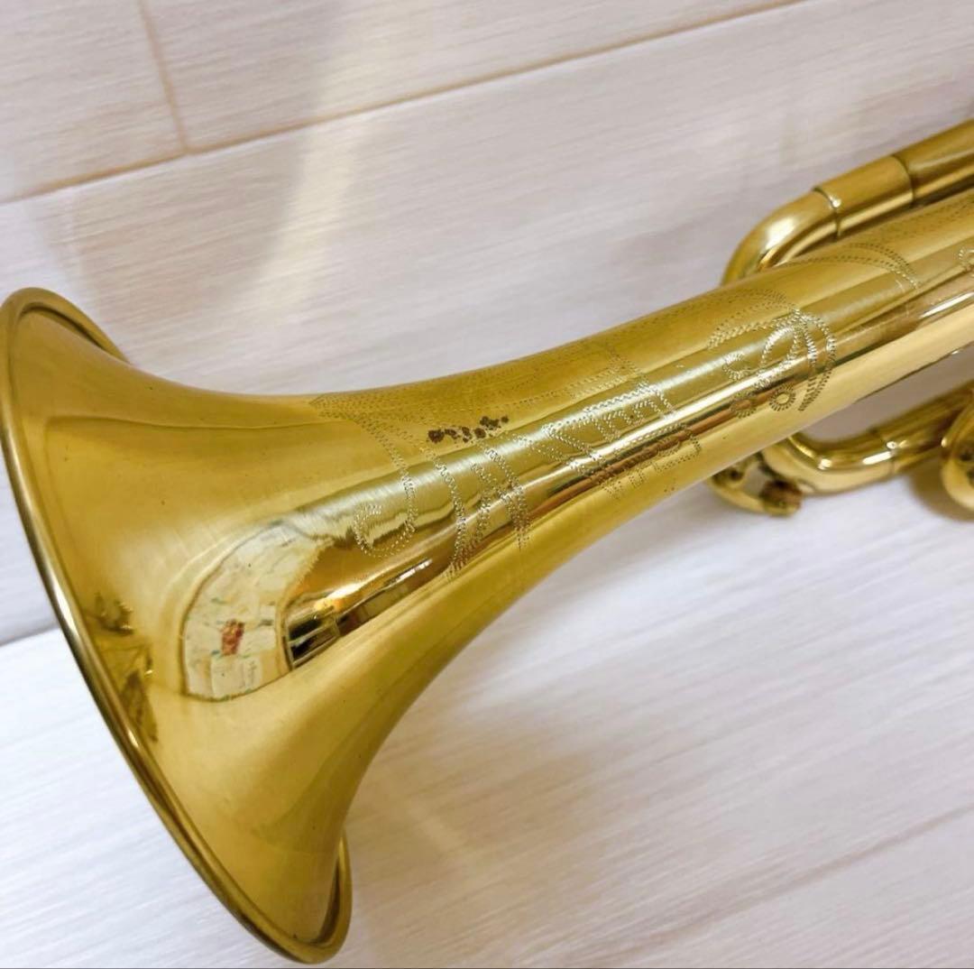 【彫刻入り】トランペット　管楽器