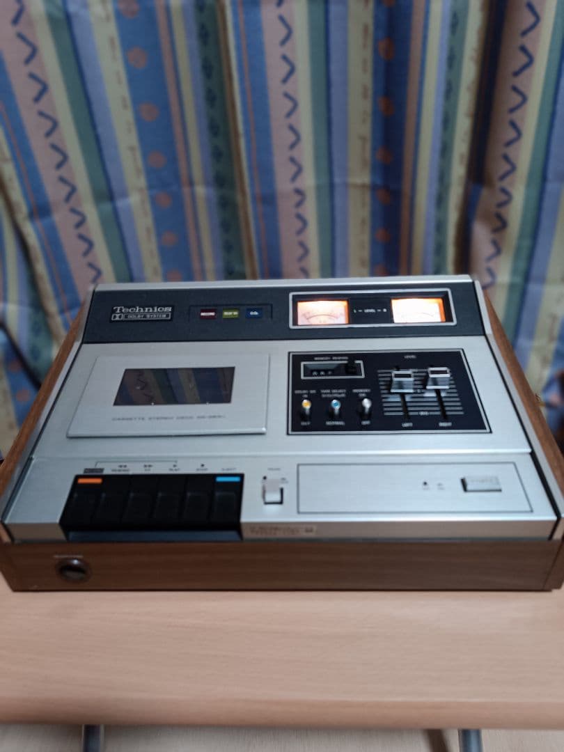 ナショナルカセットデッキ　動作品